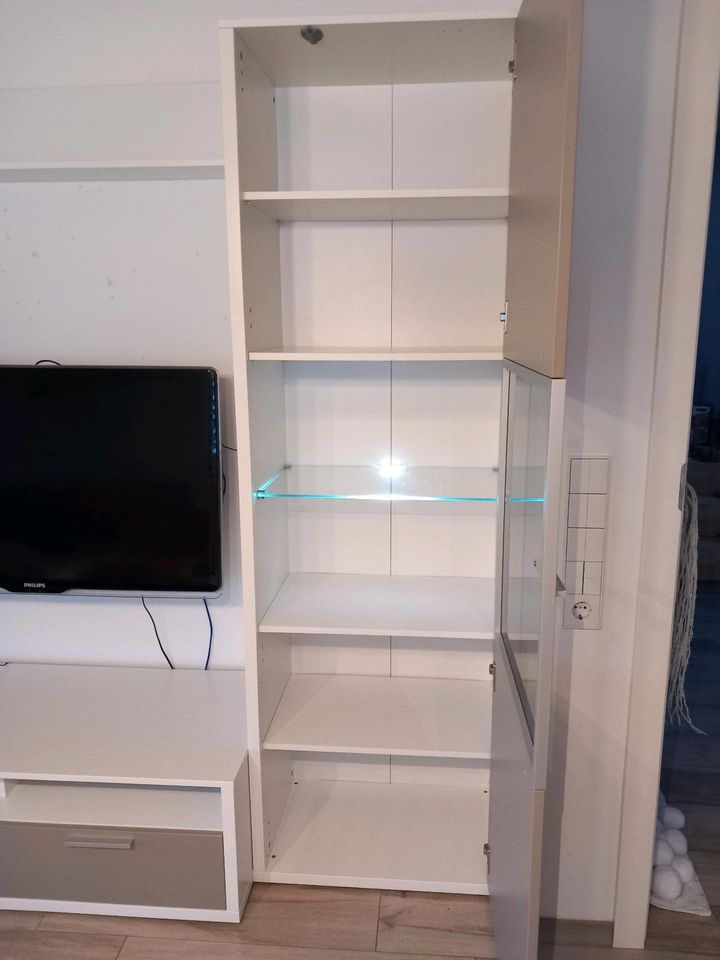 Game Wohnwand Fernseherwand LED Sideboard Vitrine TV Schrank in Kempten