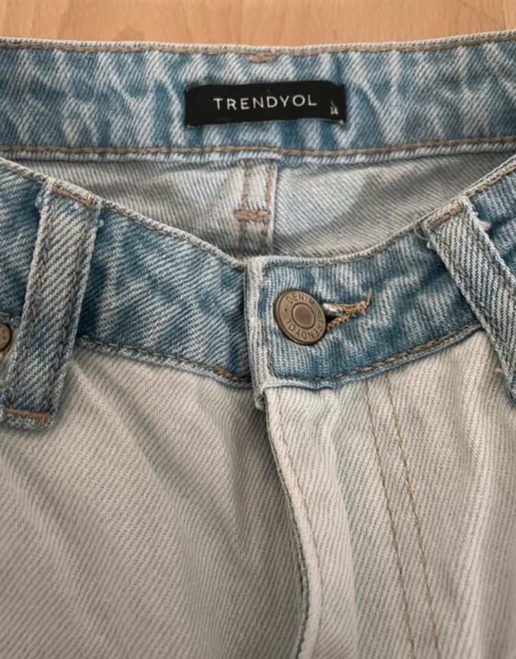 Trendyol Jeans, Gr. 34, NEU! in Bergisch Gladbach