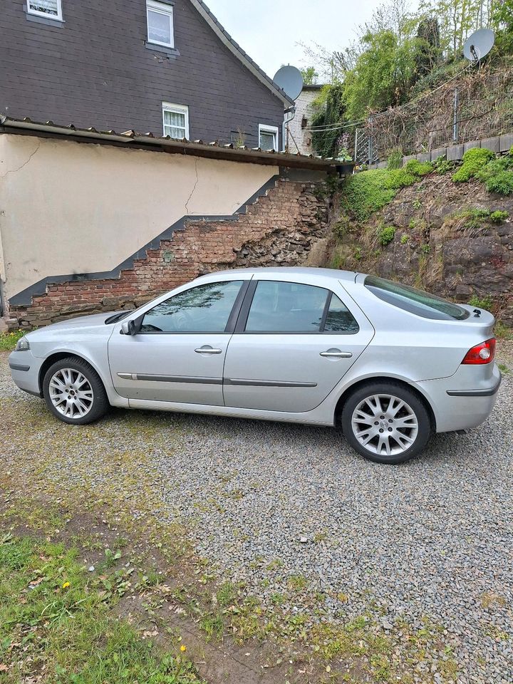 Renault Laguna 2.0 LPG Autogas Tüv neu in Gummersbach