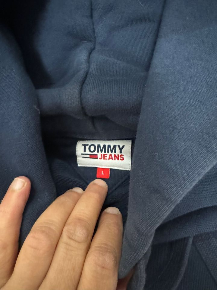 Tommy Jeans Pullover Größe L in Haan