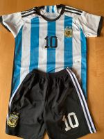 Messi Nr.10 mit Hose, Kindertrikot, Größe 164/ 28 inch Bayern - Garmisch-Partenkirchen Vorschau