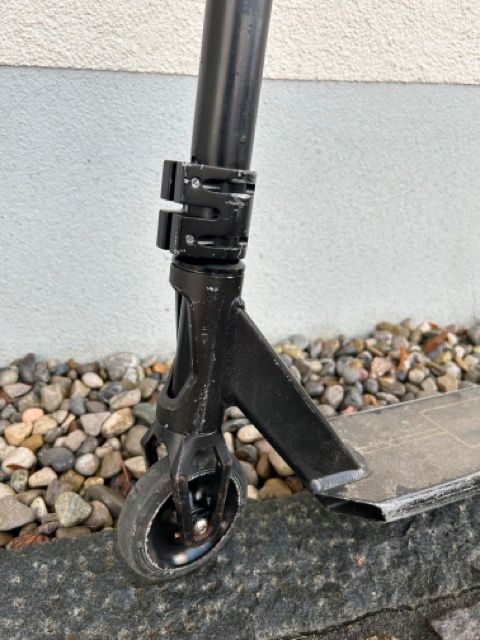 AO Maven Stuntroller/ Scooter, schwarz in Eichenau