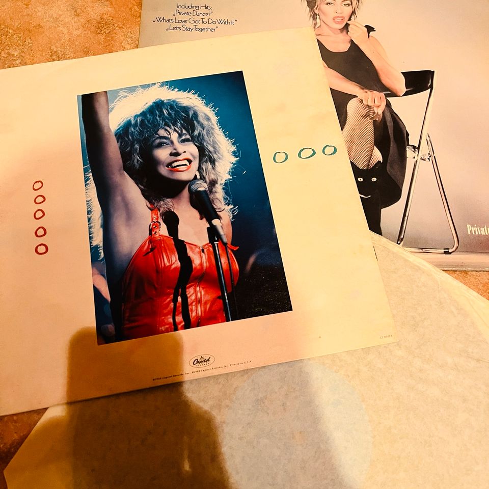 Tina Turner Private Dancer LP Schallplatte inkl. Booklet in Burtenbach