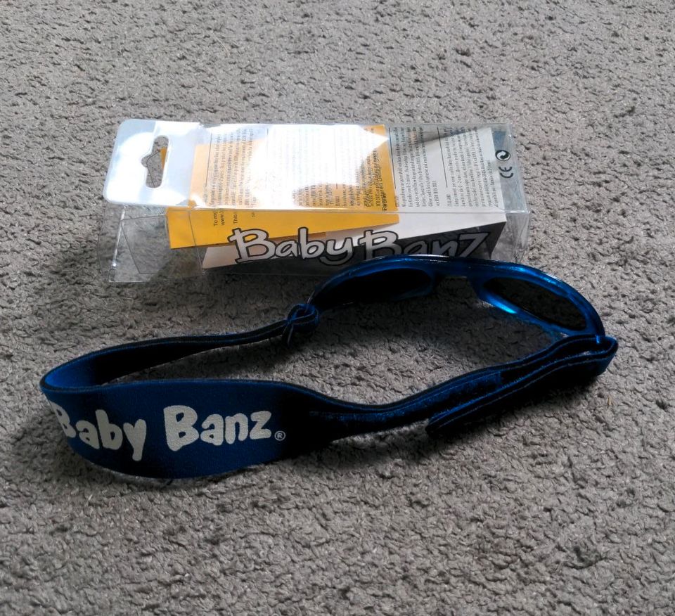 Baby Banz Sonnenbrille mit OVP in blau. Selten getragen. in Stuhr