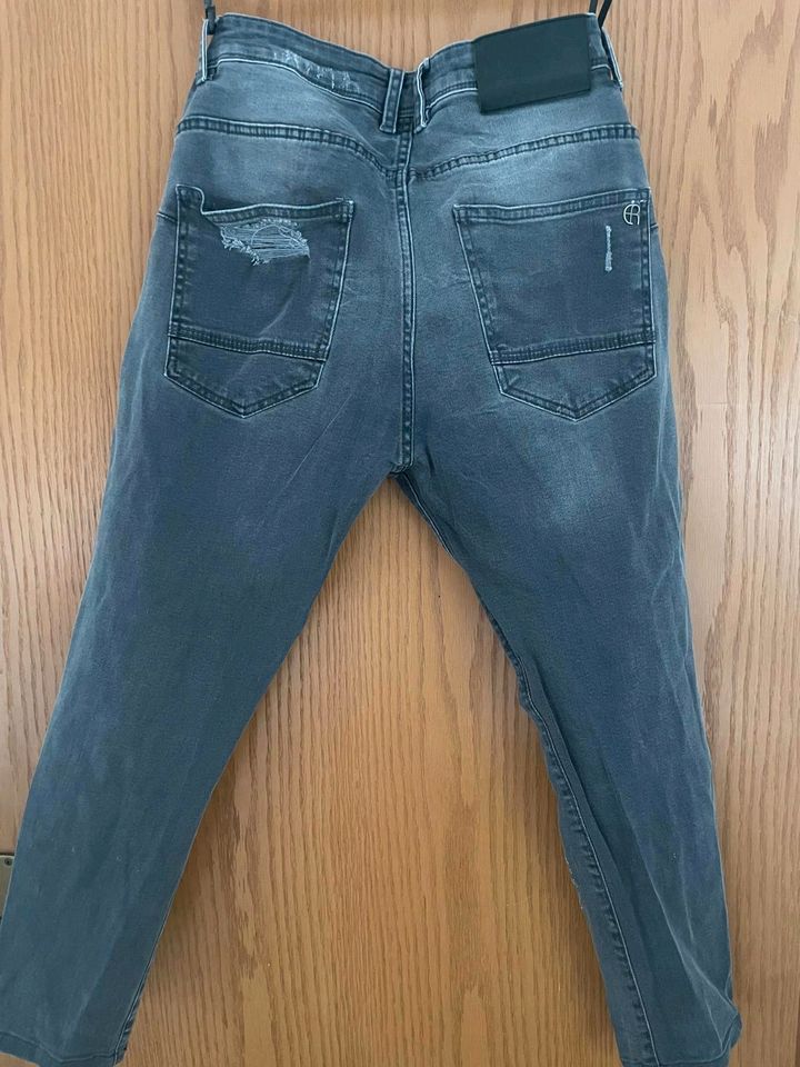 Herren Designer Jeans von Elias Rumelis in Größe 32 in Steinau an der Straße