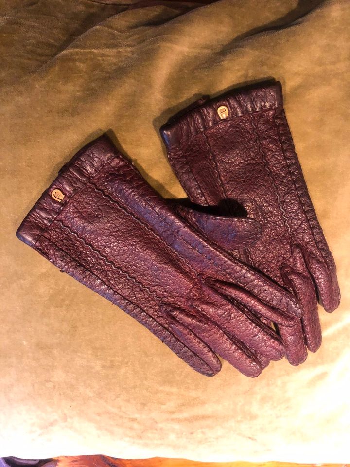 Aigner Handschuhe Leder Damen bordeaux-rot in Kappeln