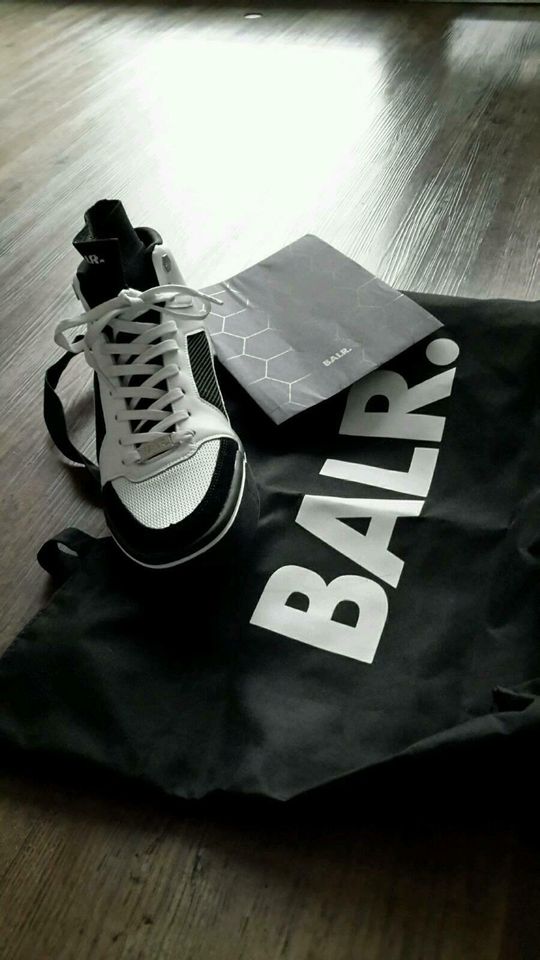 Tolle Sneaker von BALR in Größe 44 NEU mit allem Zubehör NP 260 € in Rodgau