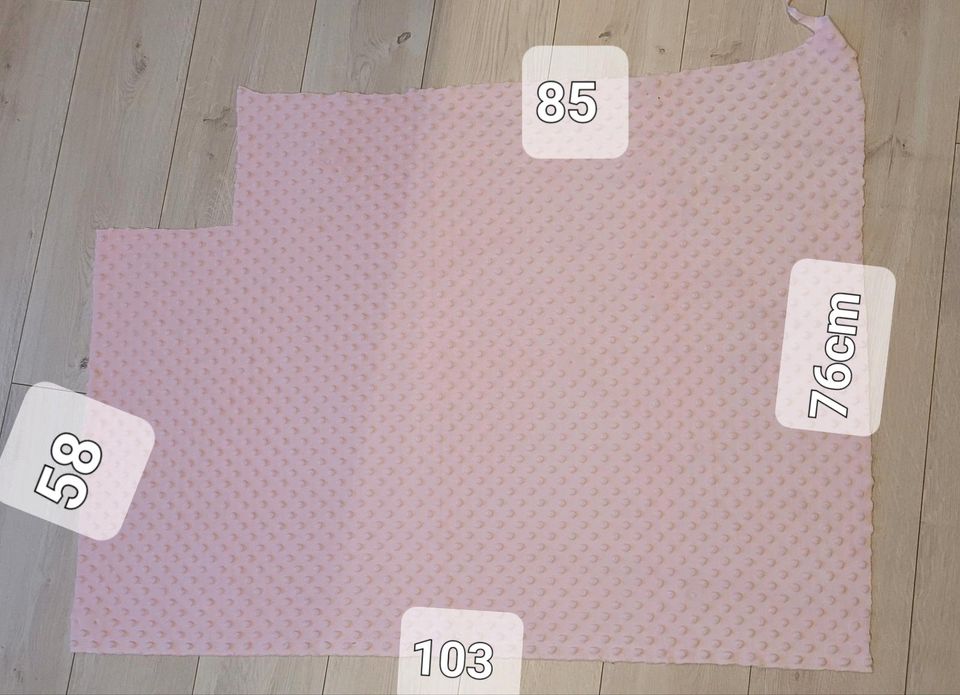 4,50€ Stoffrest Minky Plüsch in rosa in Bad Hersfeld