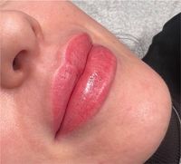 Modell für permanent makeup Lippen Berlin - Dahlem Vorschau