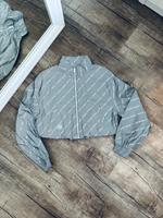 Bershka Crop-Jacke reflektierend grau (S) Niedersachsen - Haren (Ems) Vorschau