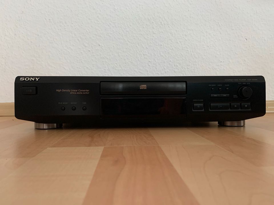 Sony Compact Disc Player CDP-XE220 in Büttelborn