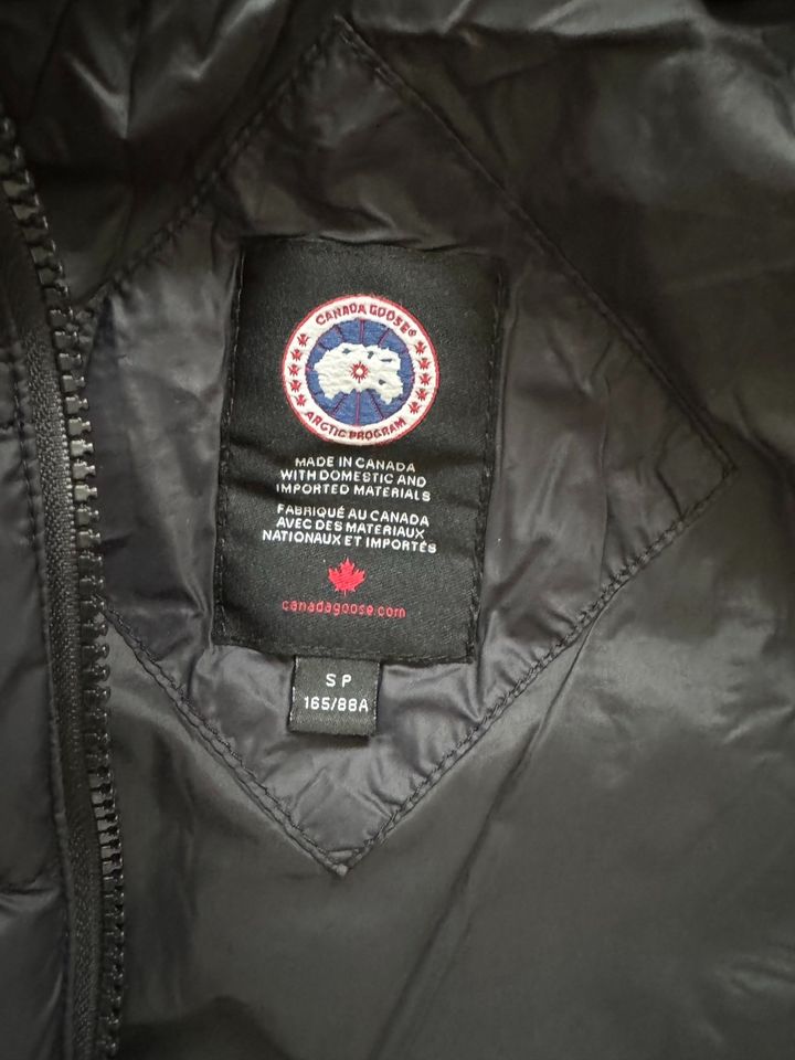 Canada Goose Elison Jacket in Neuenhagen