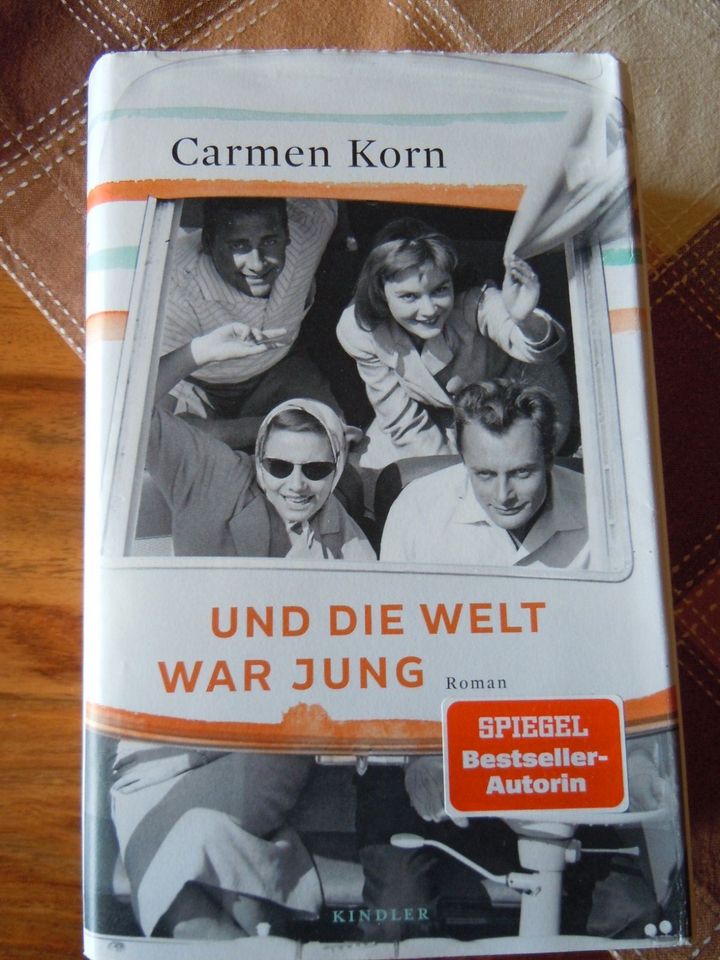 Und die Welt war jung - Carmen Korn € 6,00 inkl.Versand in Eitorf