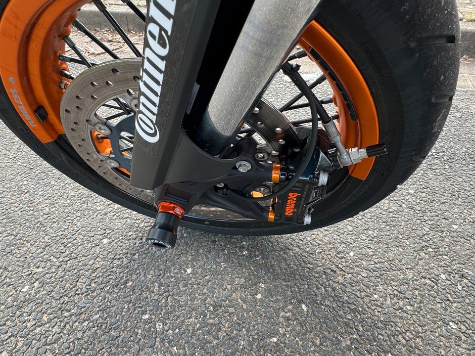 KTM SMC- R 690 in Windhausen