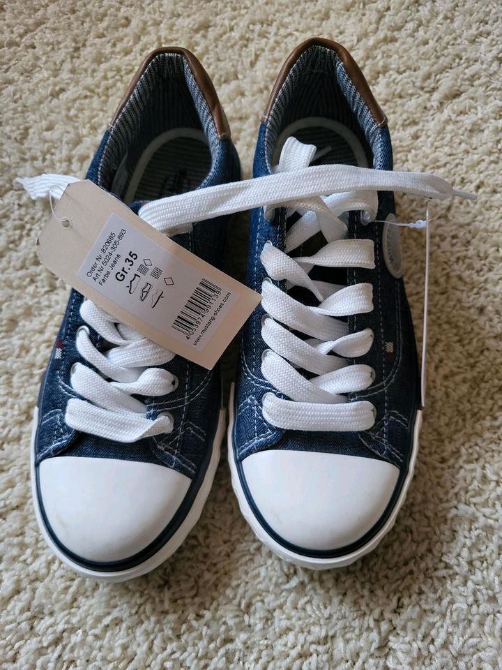 Mustang NEU Halbschuhe Schuhe Chucks 35 in Strausberg