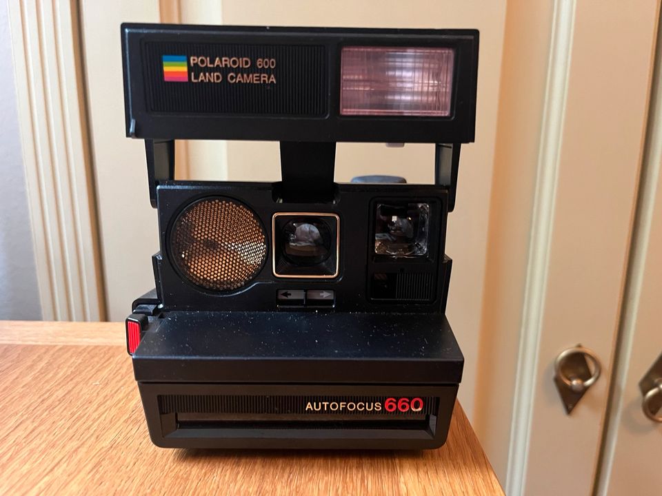 Polaroid 660 defekt für Bastler in Köln