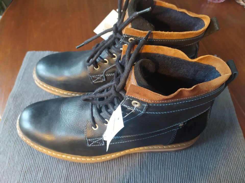 NEU DOCKERS LEDER BOOTS SCHNÜRSCHUH BLAU 45 in Hamburg