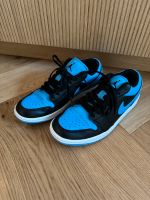 Nike Air Jordan 1 low schwarz blau Gr. 42 7,5 Nordrhein-Westfalen - Bad Lippspringe Vorschau
