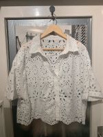 Weiße Bluse mit Lochmuster aus Baumwolle XL Hamburg - Altona Vorschau