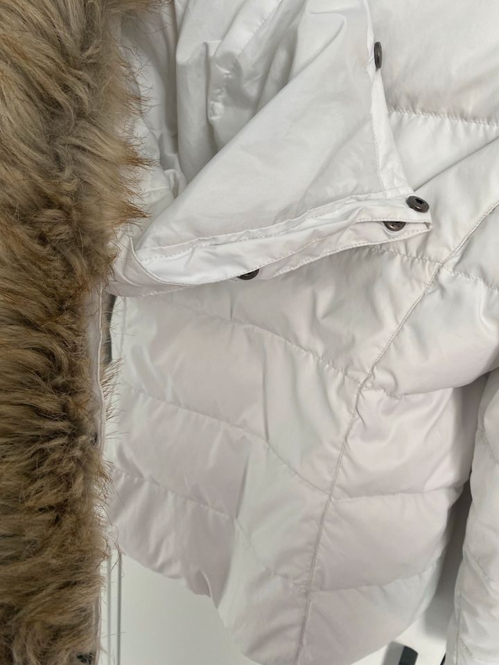 Tommy Hilfiger Daunenjacke Schneeweiß cr.152 in Köln