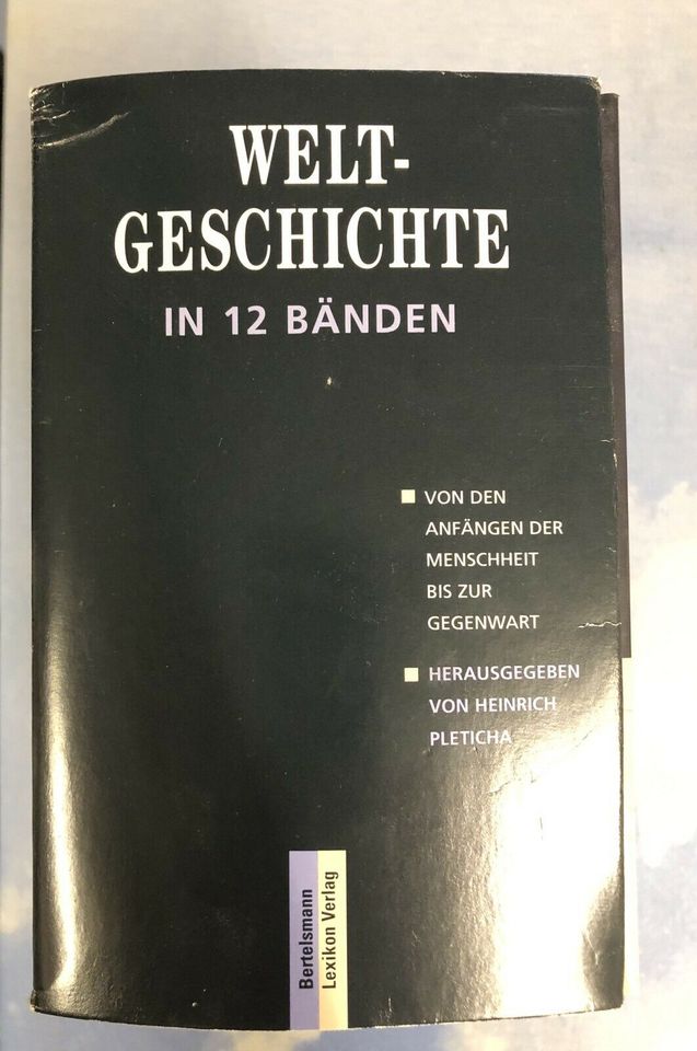 Weltgeschichte 12 Bände im Schutzschuber in Aschersleben