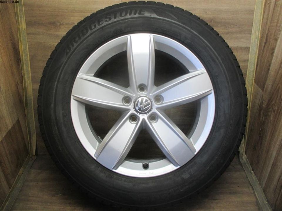 17" VW Alufelgen + Winterreifen VW Tiguan II (5N) in Karlsfeld