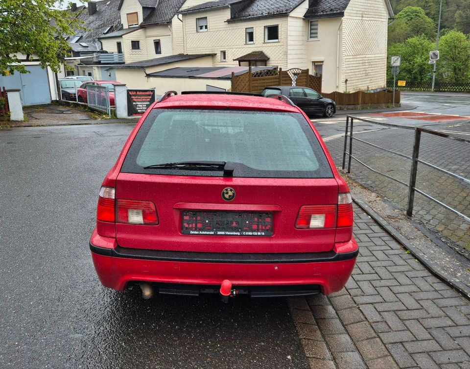 Bmw E39 525d LCi Touring *M Sportpaket II *Imola Rot *1.Hand * in Herborn