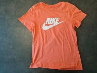 Nike T-Shirt Gr. 128-137 cm Orange Baden-Württemberg - Ehingen (Donau) Vorschau