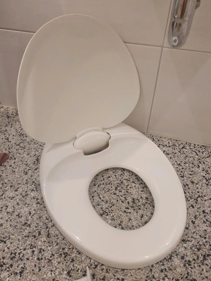Toilettensitz kindersitz klobrille kinderklo toilettenbrille in Gerolzhofen