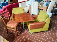 Retro Vintage Sessel auf Rollen mit Drehbaren Tisch Mecklenburg-Vorpommern - Neubrandenburg Vorschau