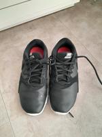 Nike Damensneaker Größe 40 Niedersachsen - Wagenfeld Vorschau