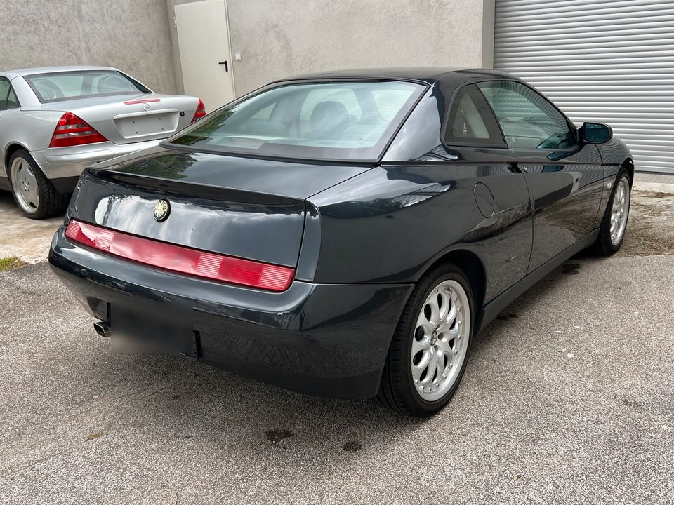 Alfa Romeo GTV V6 Turbo in Düsseldorf