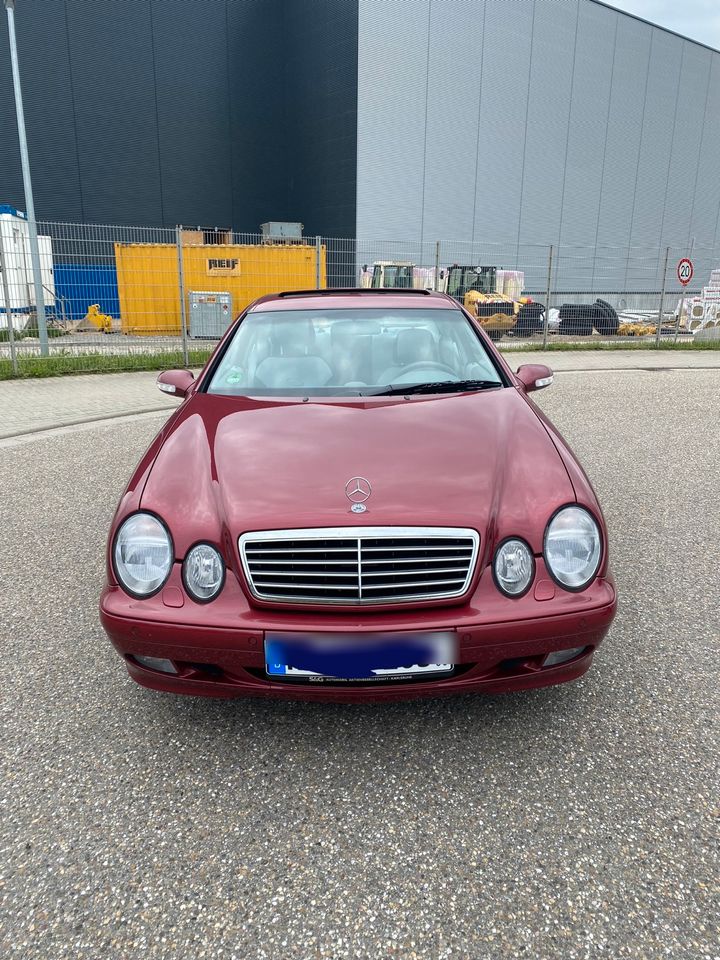 Mercedes Benz CLK Rentnerfahrzeug in Graben-Neudorf