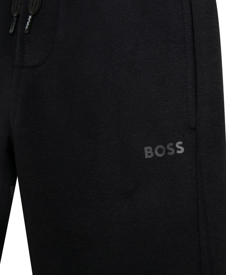 Hugo Boss Jungen Sweathose Gr. 138/10 Jahre in Düsseldorf