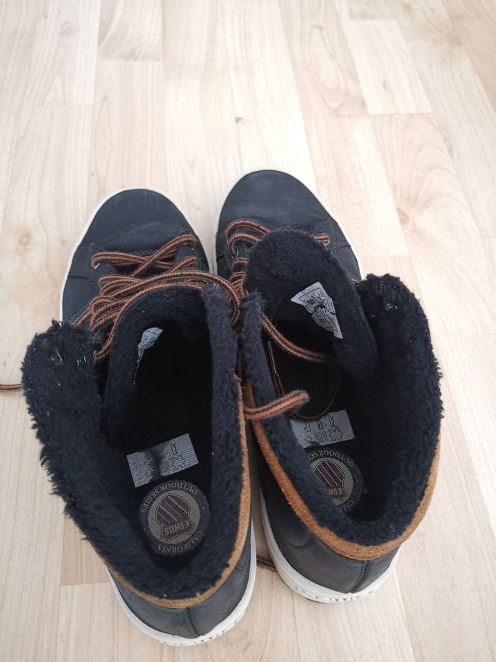 Herren Winter Sneaker K-Swiss Adcourt Schuhe in Oberursel (Taunus)