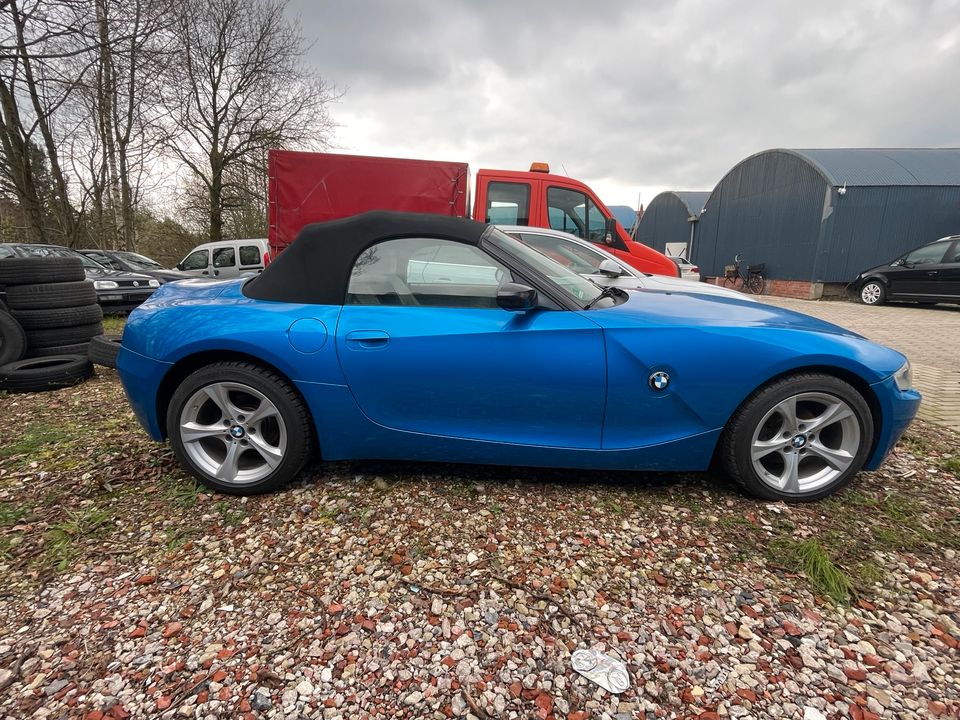 BMW Z4 2.2i-Roadstar BESCHREIBUNG LESEN in Norden