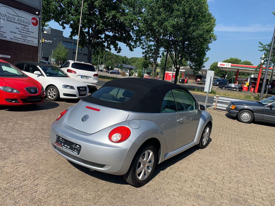 Volkswagen New Beetle Cabriolet 2.0 in Bremen