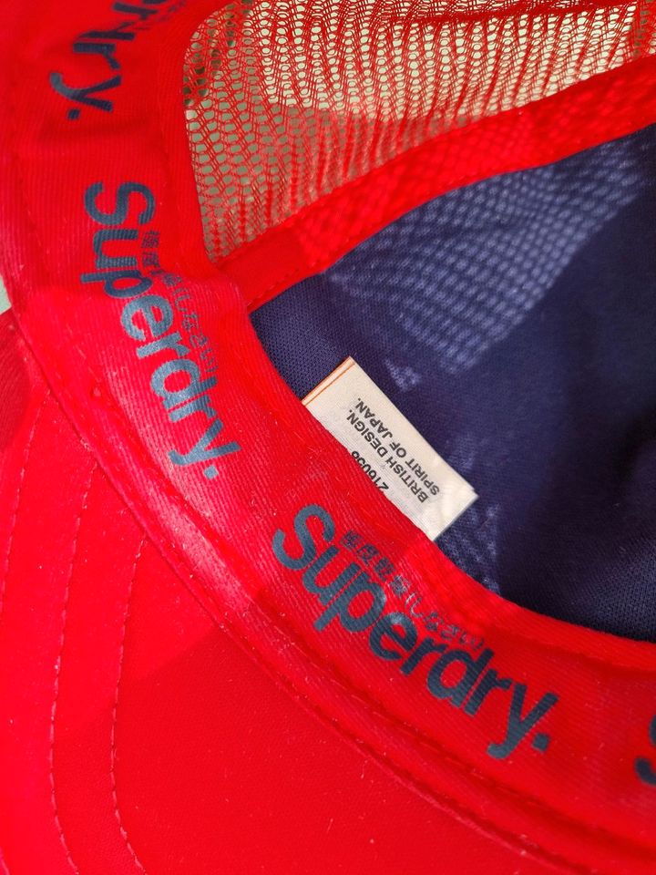 Cap Superdry gebraucht blau rot in Overath