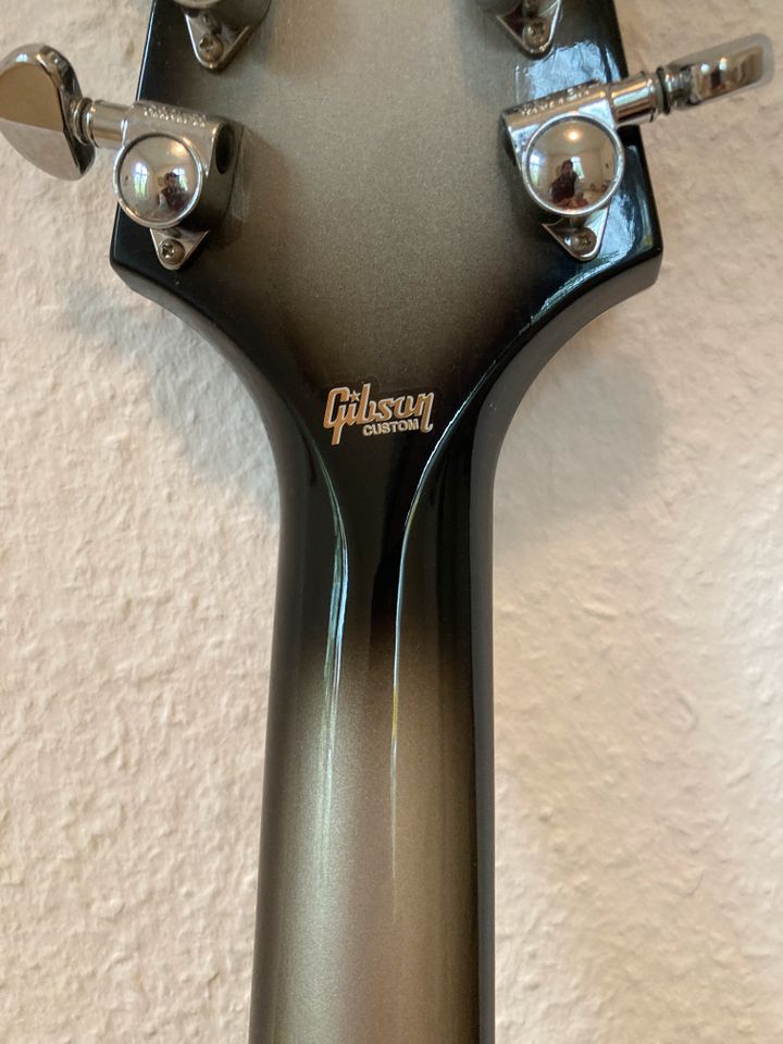 Gibson Flying V Custom Silverburst 2014 Bare Knuckle in Salzhausen