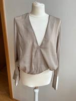Bluse von NA-KD Gr S/36 beige Wickelbluse top Zustand Bayern - Gaukönigshofen Vorschau