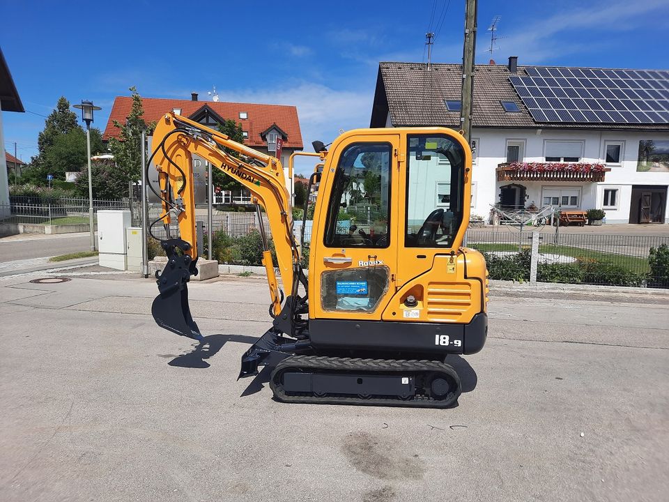 Hyundai Robex 18-9 Minibagger Bagger Raupenbagger Kettenbagger in Stetten