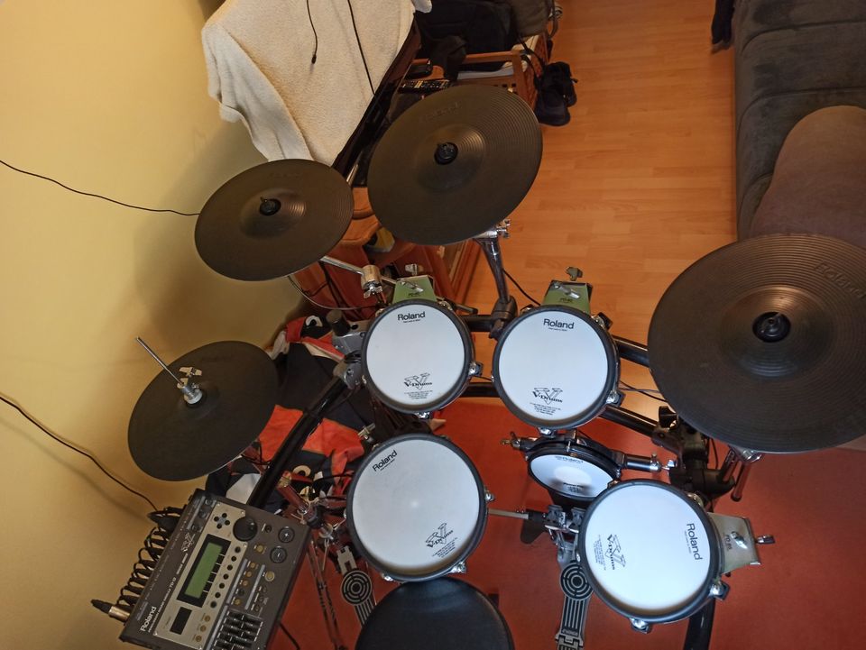 E-Drumset Roland TD 12 in Kleinblittersdorf