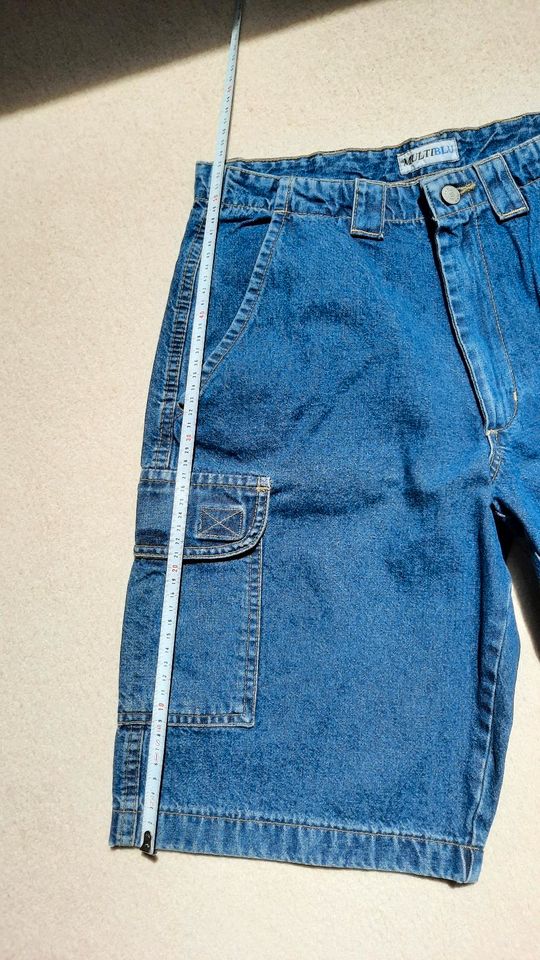Neue Jeans Shorts in Lemgo