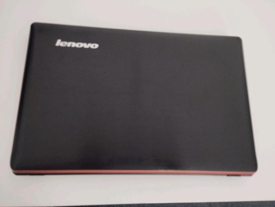 Lenovo Idea Pad Y570 i5 in Berlin