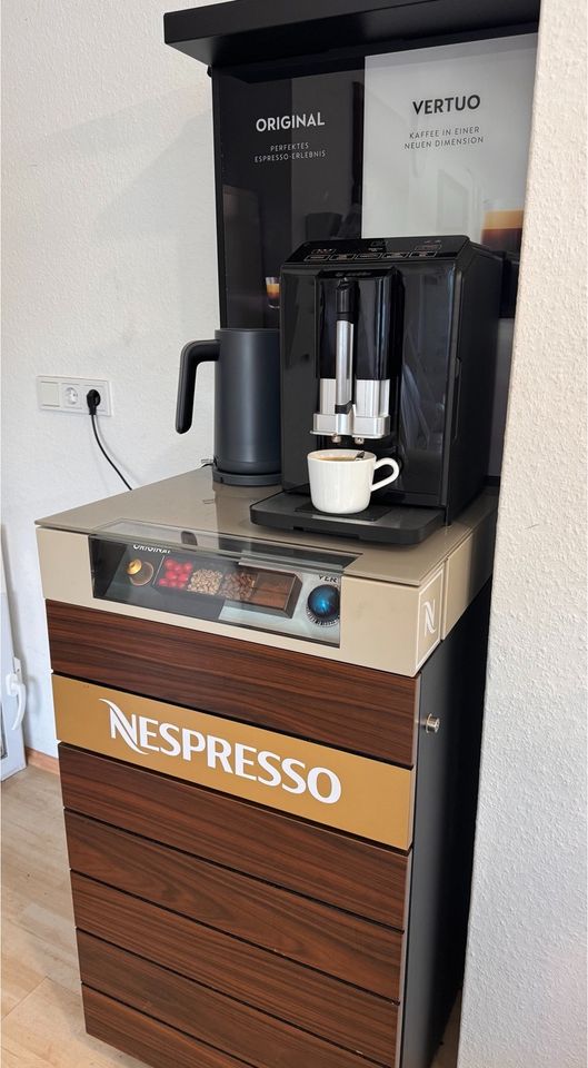 Nespresso Schrank in Mittenaar