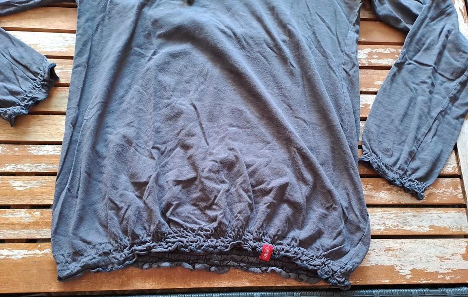 Esprit Damen Longsleeve Langarmshirt Gr. S Wasserfallkragen in St Gangloff