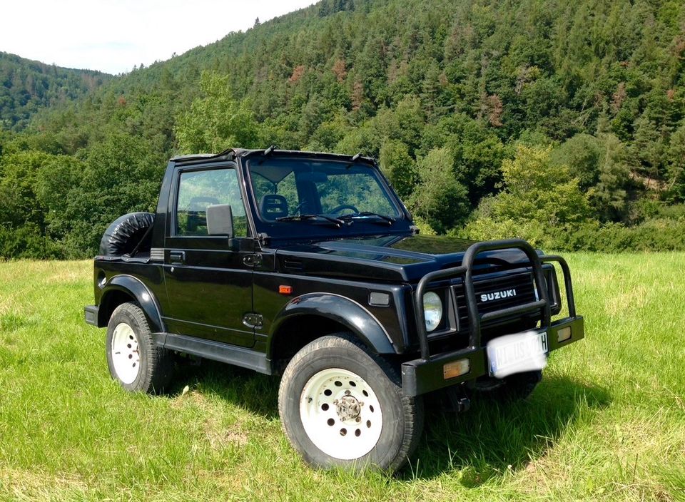 Suzuki Samurai SJ 410 Liebhaber Fahrzeug TÜV neu 4/24 in Wiesbaden