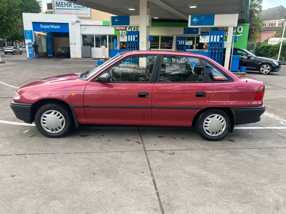 Opel Astra F 1,4,Erste Hand, Original 41500 Km in Berlin