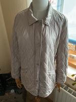 Leichte Steppjacke Übergangsjacke 44 Beige-guter Zustand Hessen - Ronshausen Vorschau