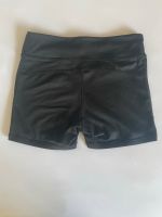 H&M Sport Short Bonn - Bad Godesberg Vorschau